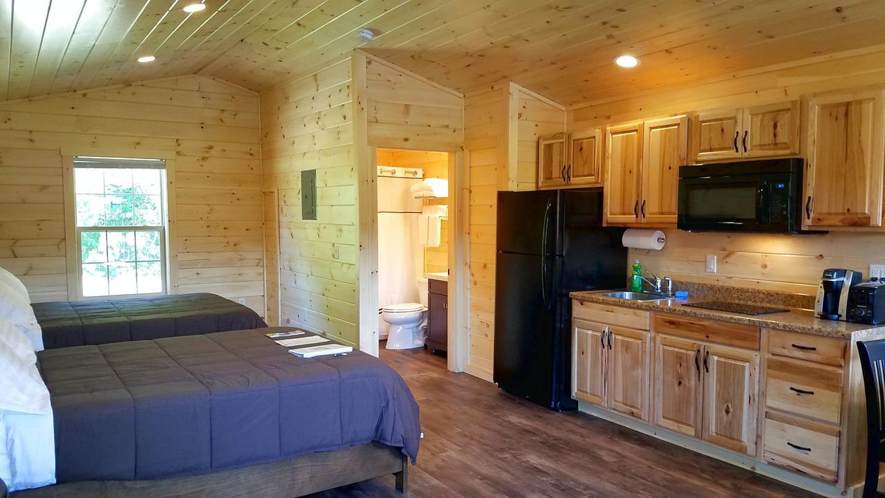 Abbot Trailside Lodging Abbot Village Kültér fotó